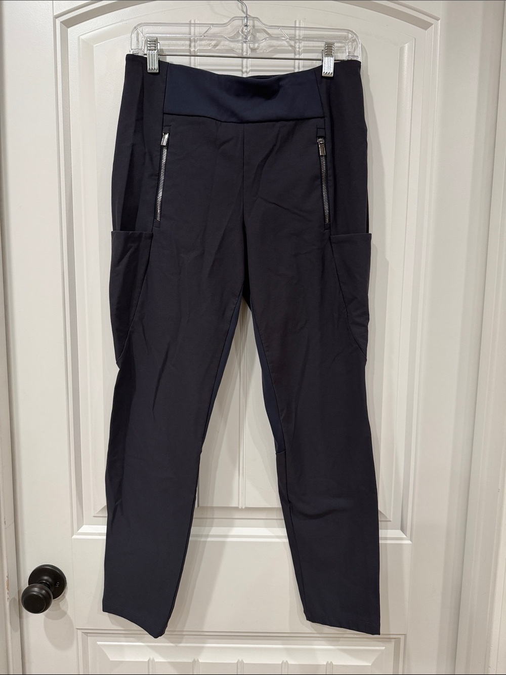 Athleta Navy High-Rise Trekkie Pants - Picture 3 of 5